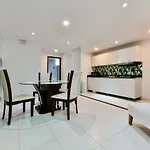 Tropical Breeze Apartamentos