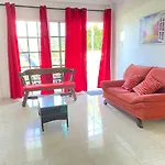 La Hermosa