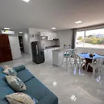 Liliana Prado Edificio Bailey Boat Apt 303