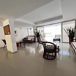 Liliana Prado Edificio Bailey Boat Apt 303