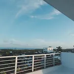 Saphire Apartments