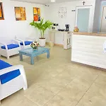 Blue Island Hotel