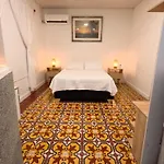 Puesta Del Sol Guest House