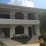 Apartamentos Turisticos Dona Flor