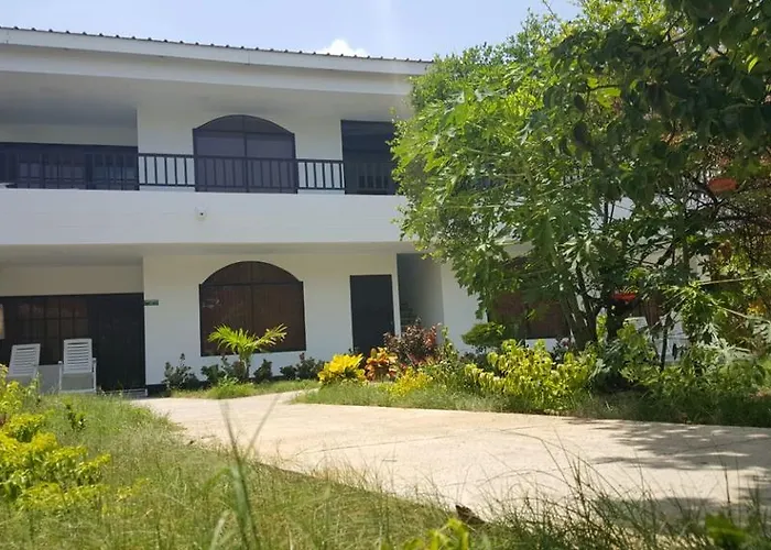 Apartamentos Turisticos Dona Flor