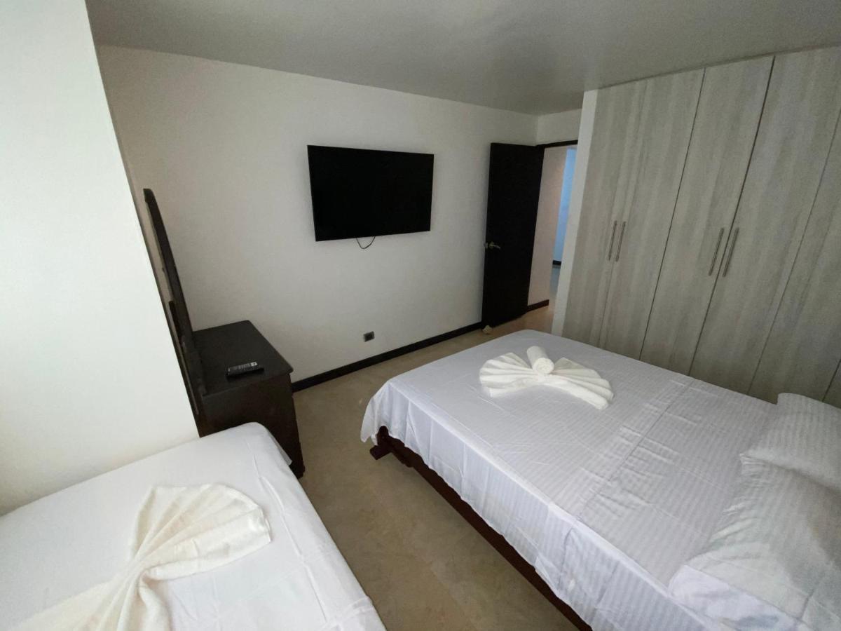 Guest house Martinez 2*