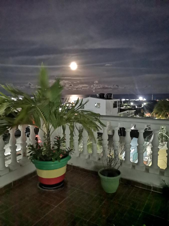 Turísticos Agua Luna San Andrés