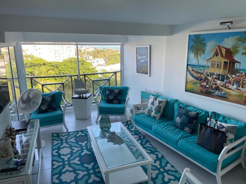 By -top Location San Andres-
