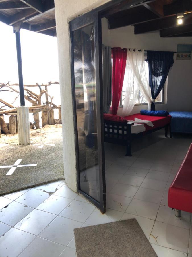 Bugry * San Andrés