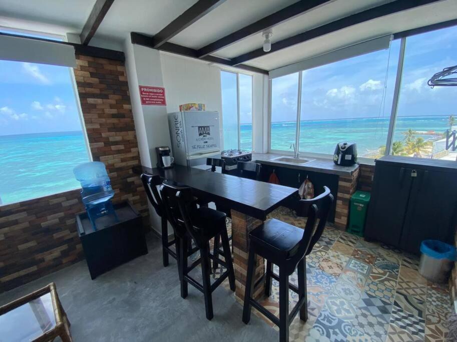 Frente Al Mar, Islas Apartment *
