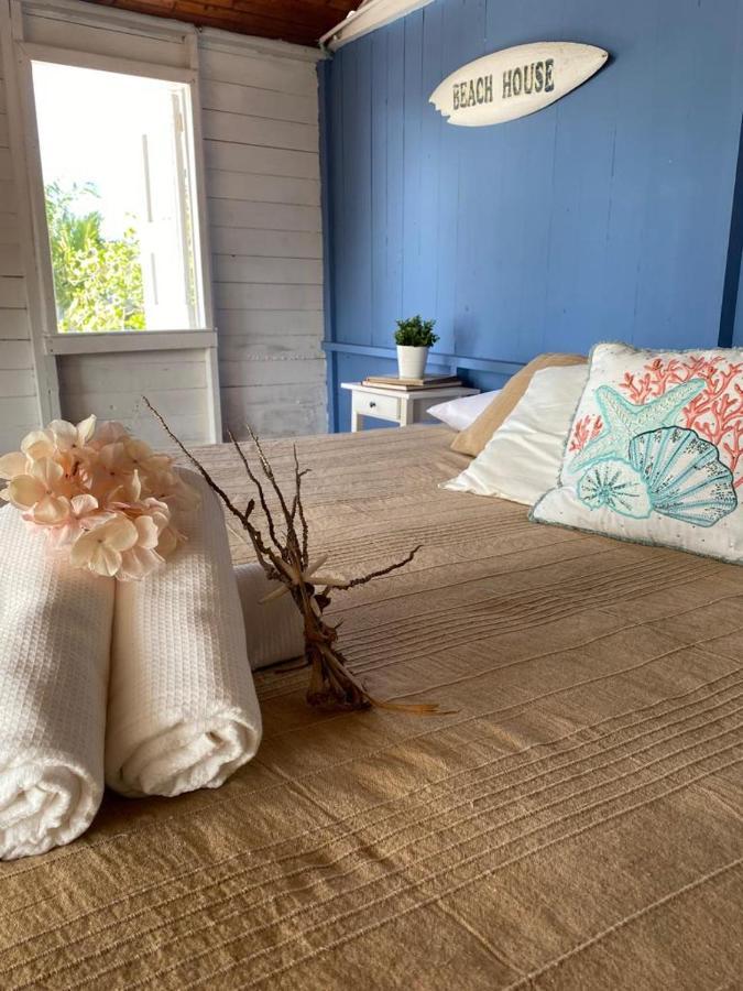 Islander House On Rocky Cay Inn