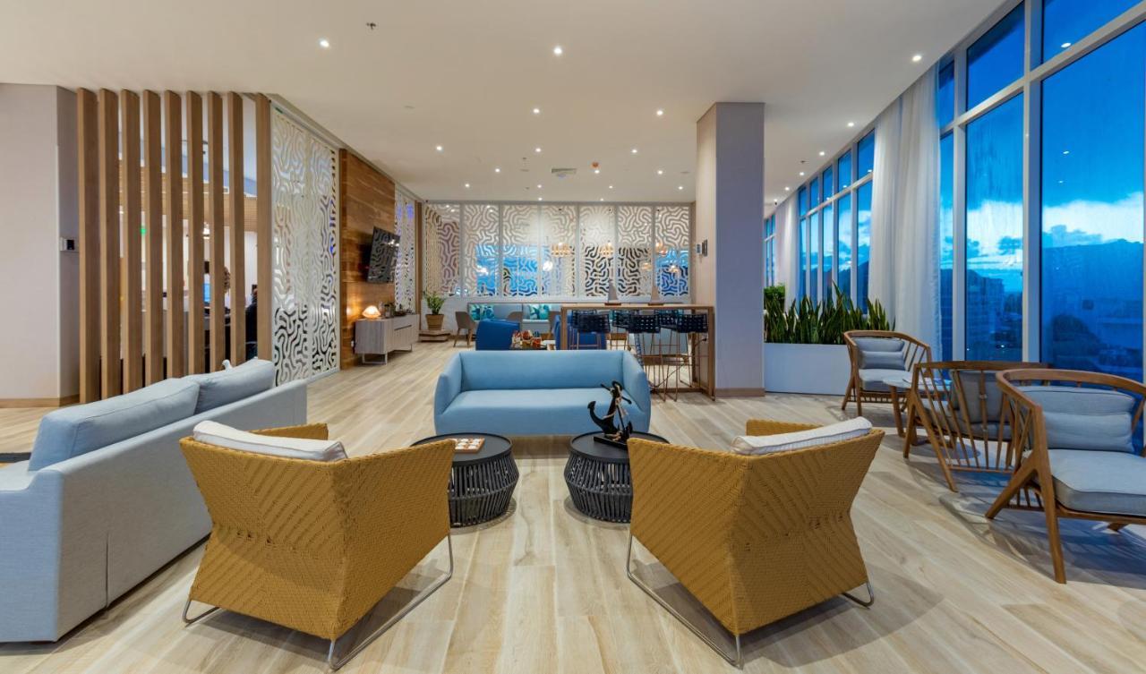 Aquamare 4*