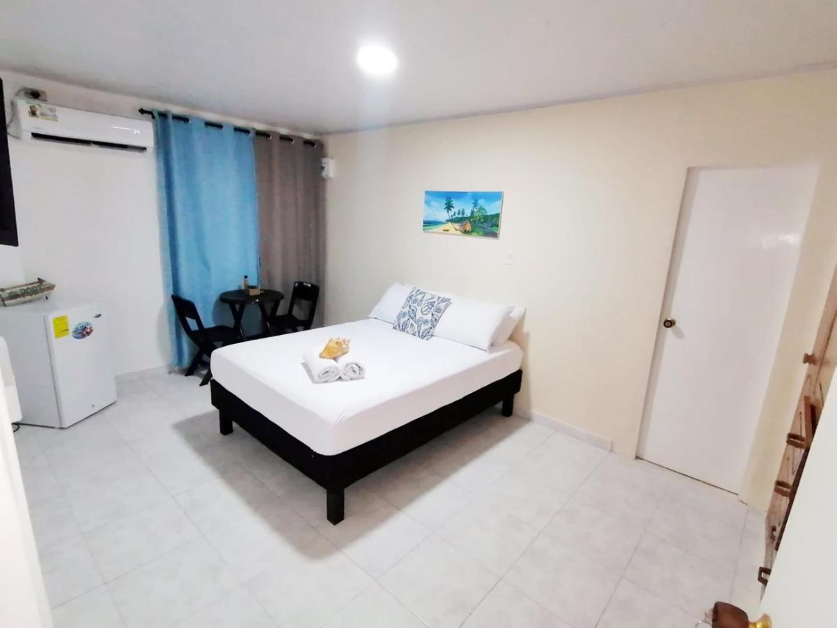 Aparta Jhonny Cay * San Andres (San Andres and Providencia Islands)