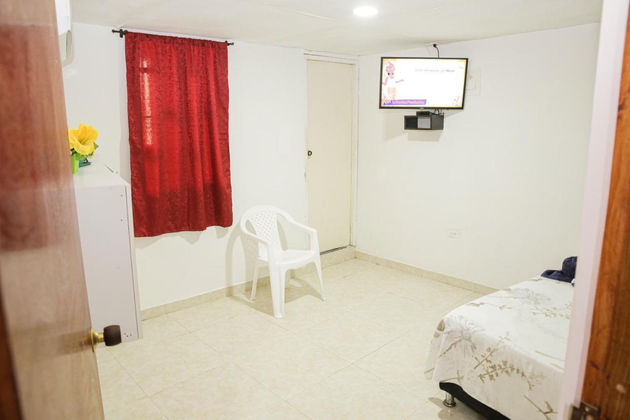 Ohana Lodging Hostel *