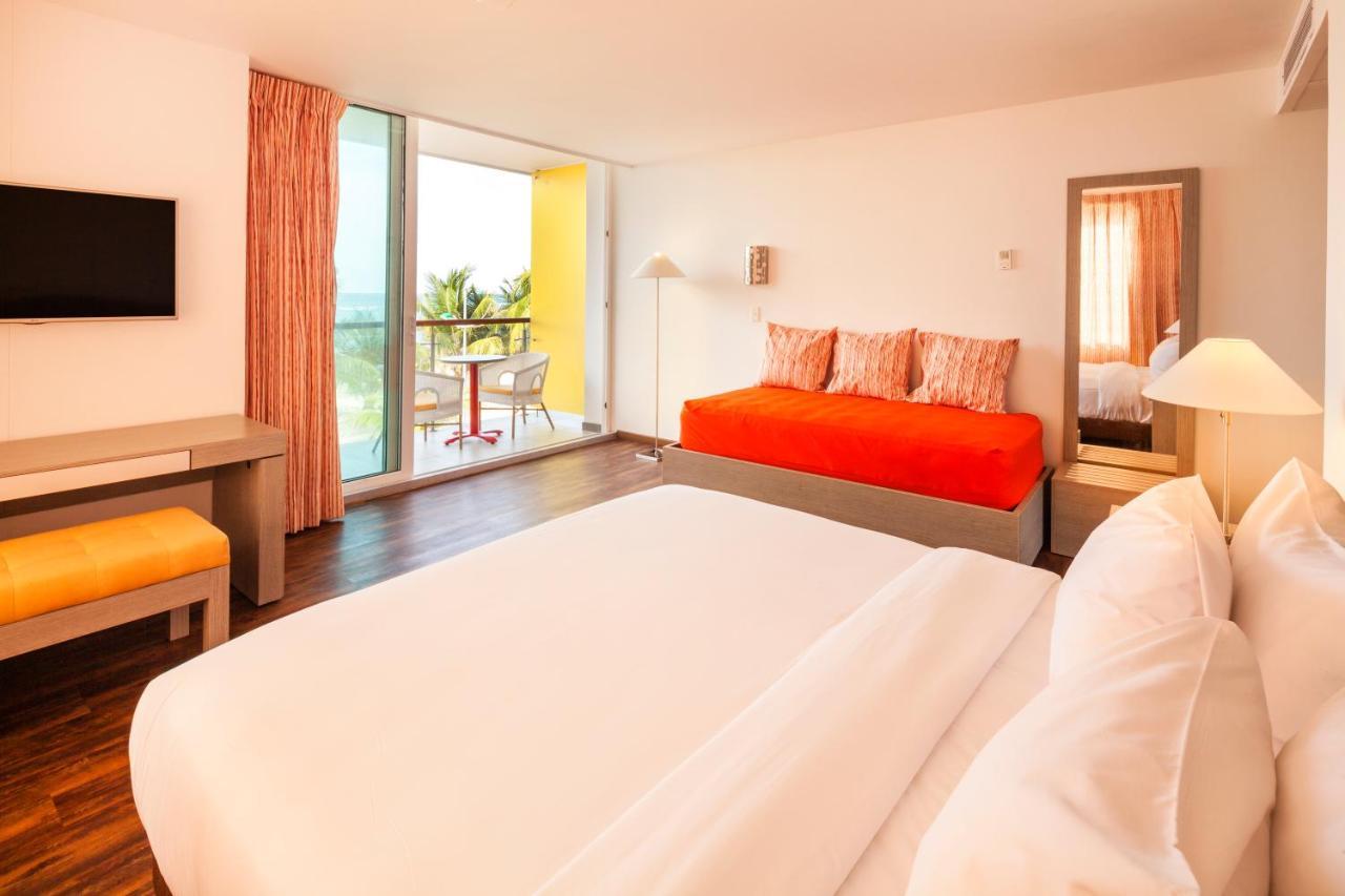 Hotel Decameron Isleno 4*
