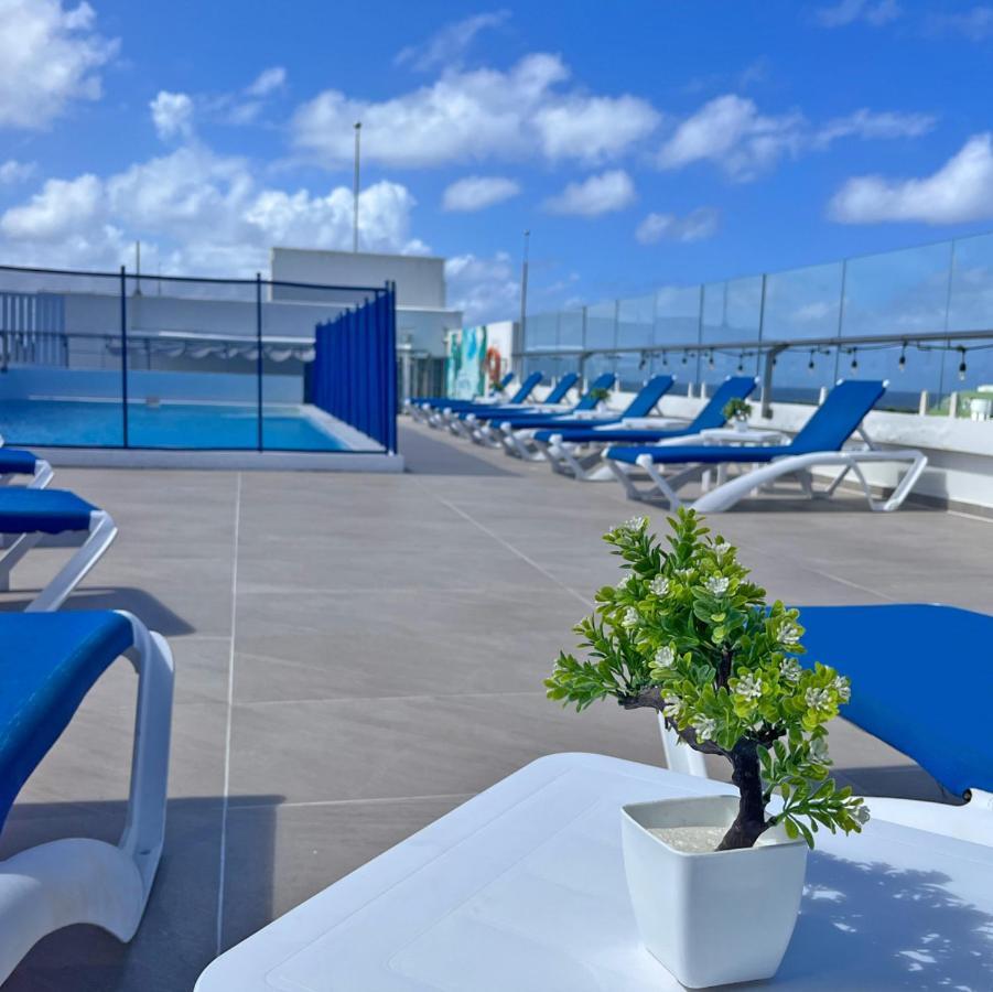 Hotel Azure Lofts & Pool 3*