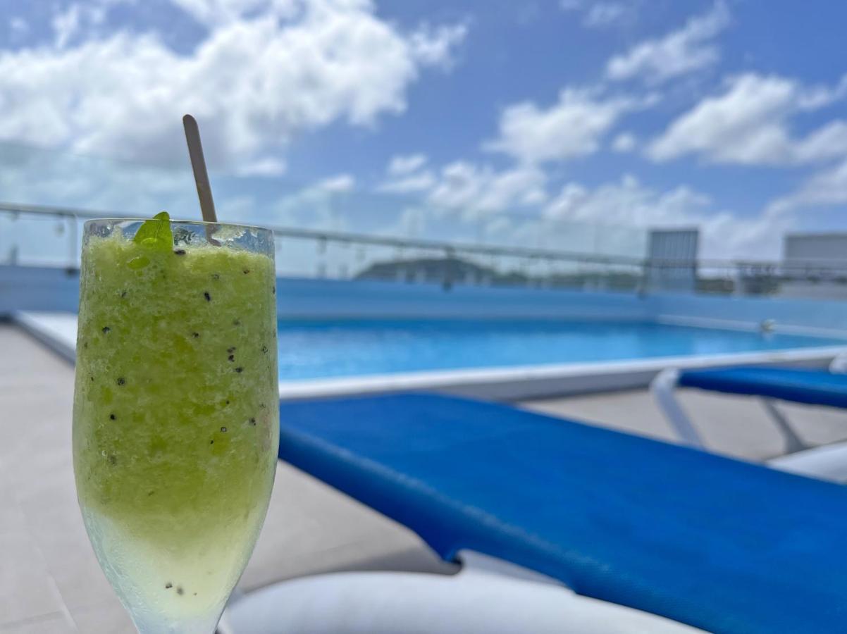 Azure Lofts & Pool 3*