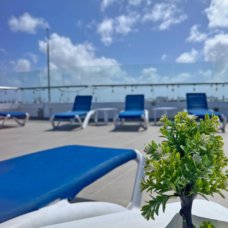 Azure Lofts & Pool Hotel