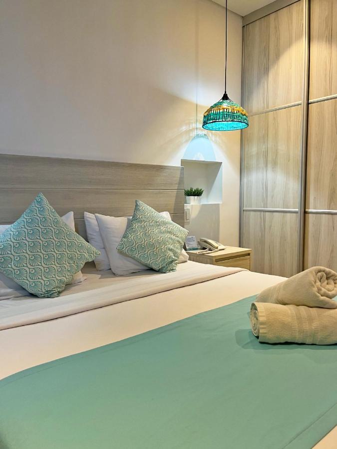 Azure Lofts & Pool Hotel 3*
