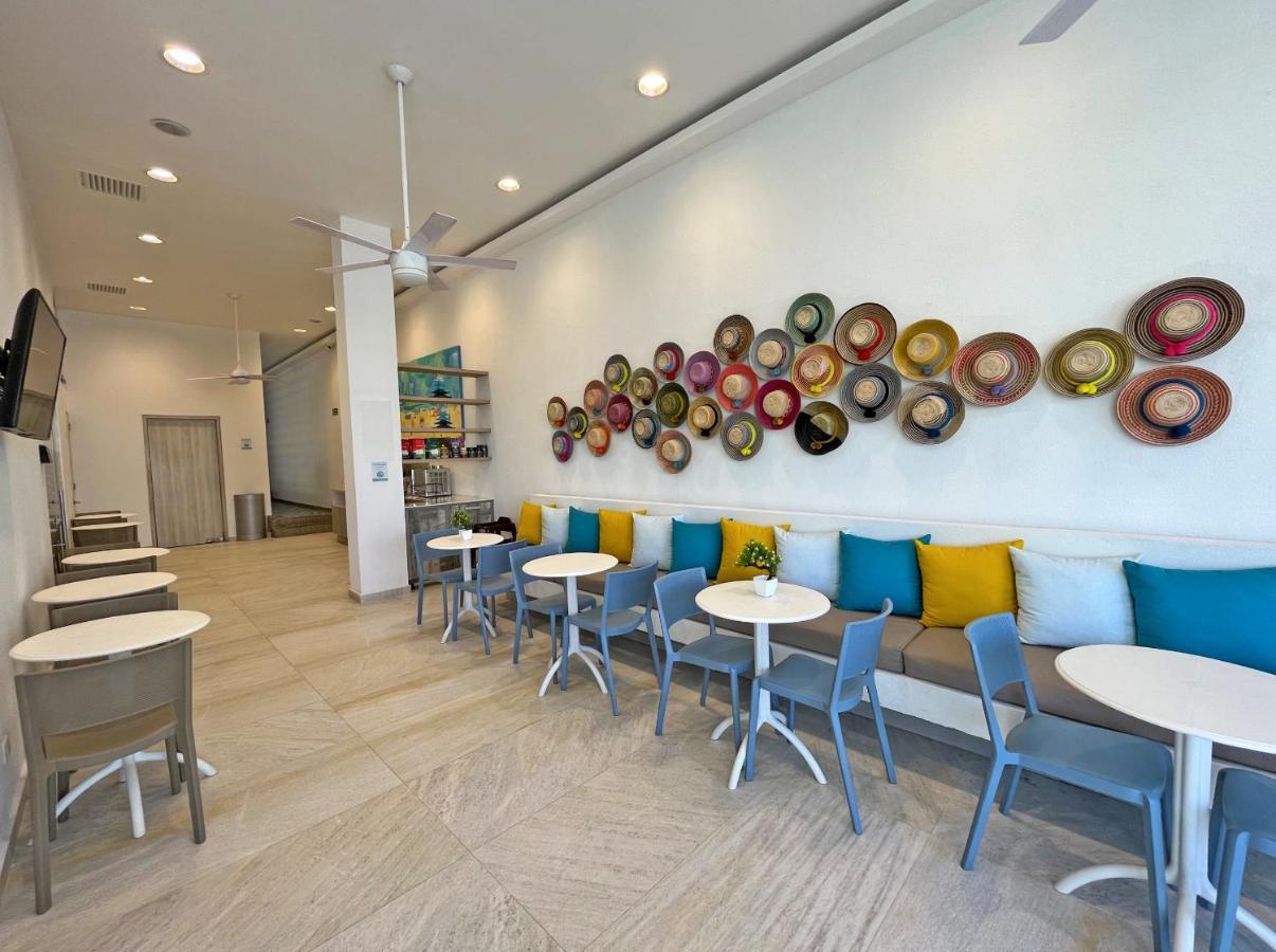 Hotel Azure Lofts & Pool 3*