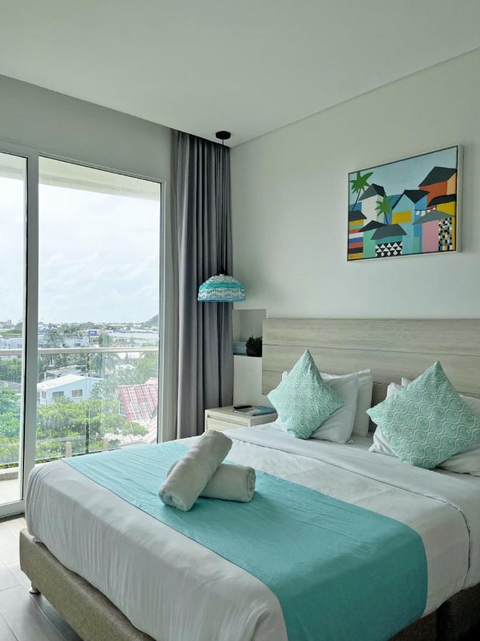 Hotel Azure Lofts & Pool 3*