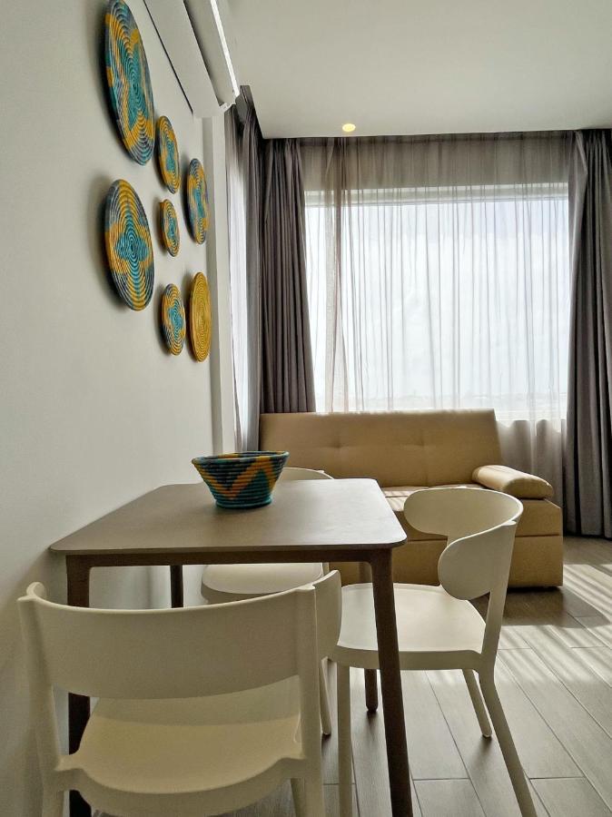 Azure Lofts & Pool 3*
