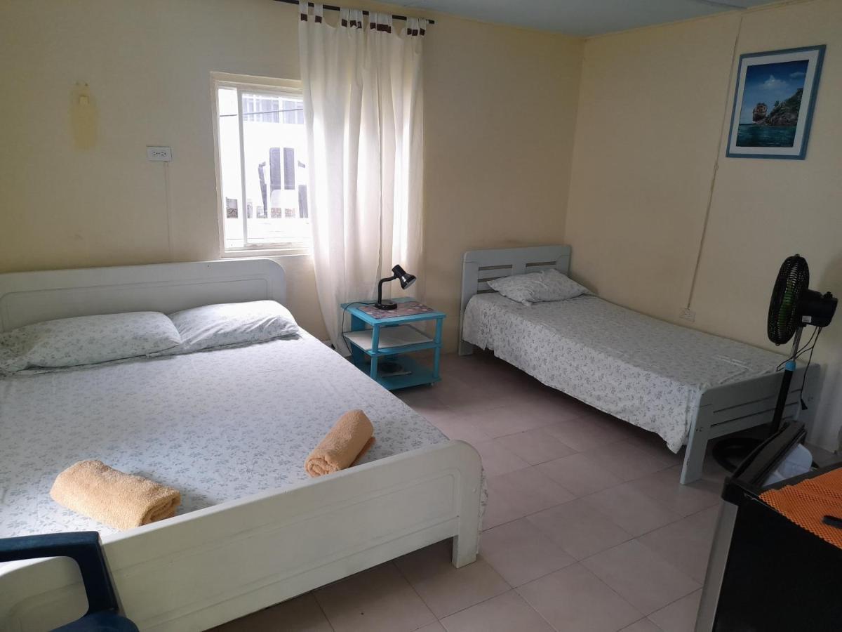 Henry Sede Centro Inn