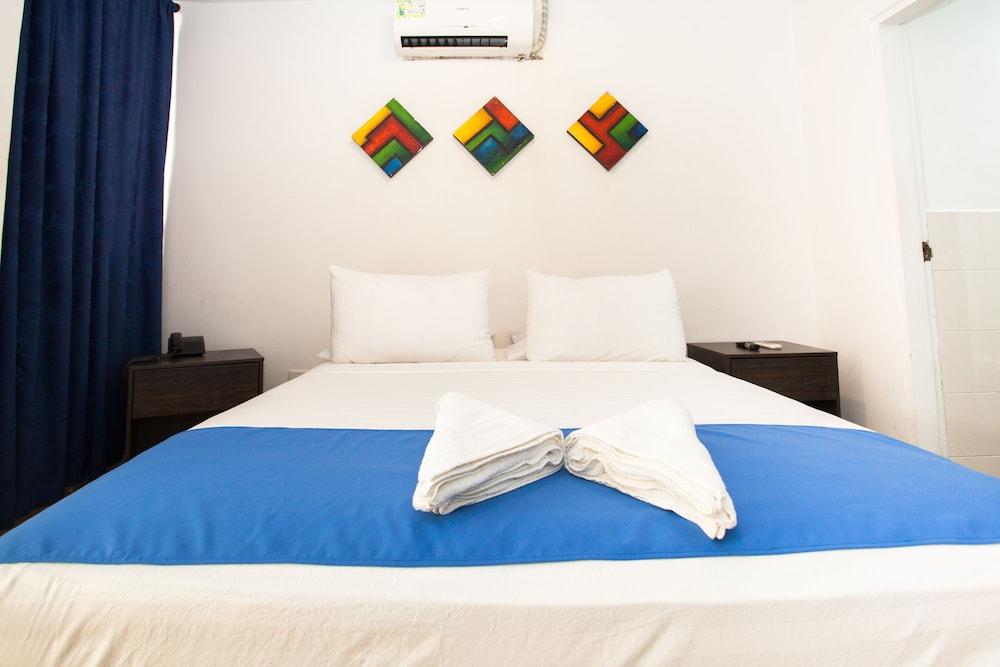 Hotel On Vacation Coral Flower 2*