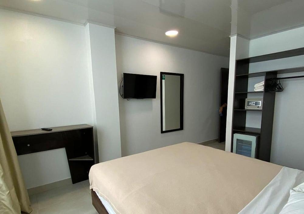 On Vacation Tower Hotel 3*