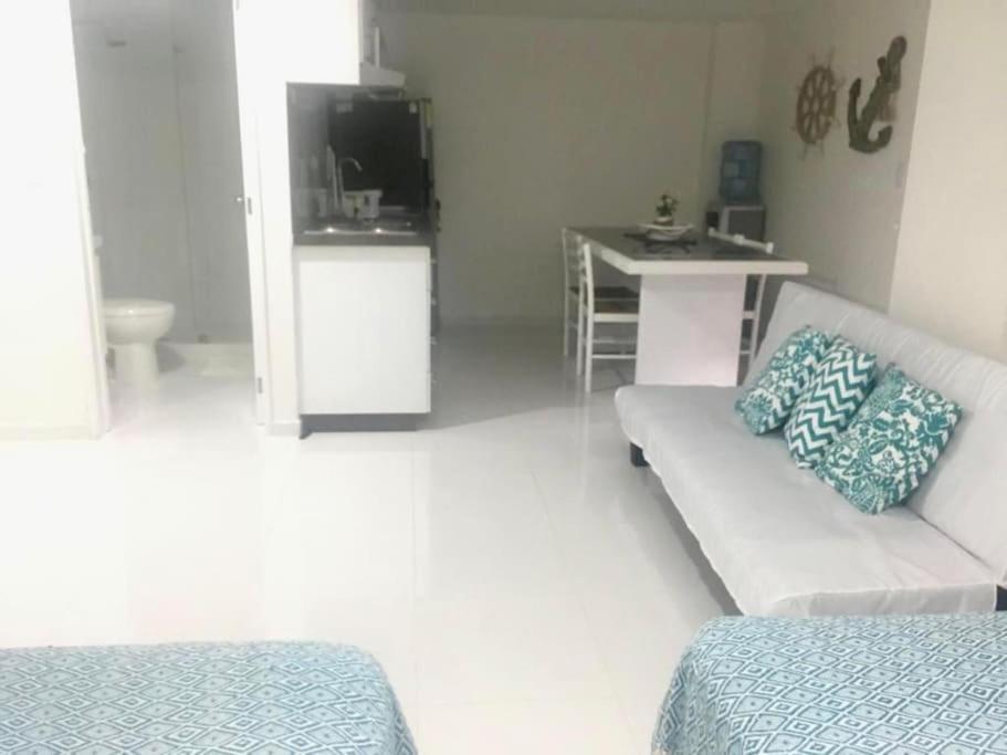 Del Mar Apartaestudio *