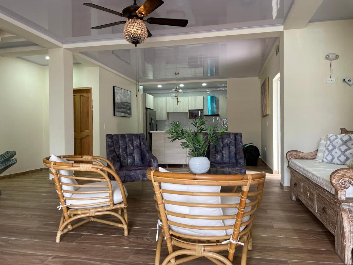 Alka's Paradise And Bed and breakfast