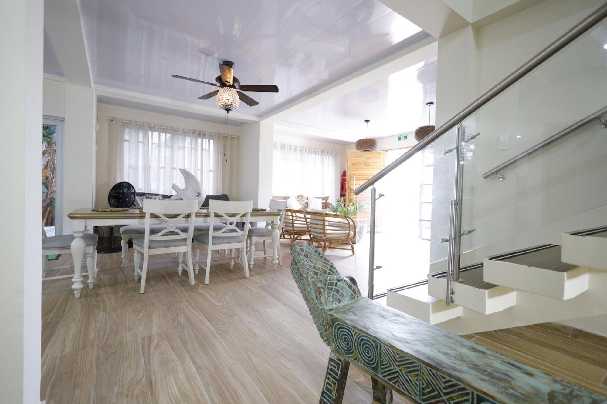 Alka's Paradise And Bed and breakfast