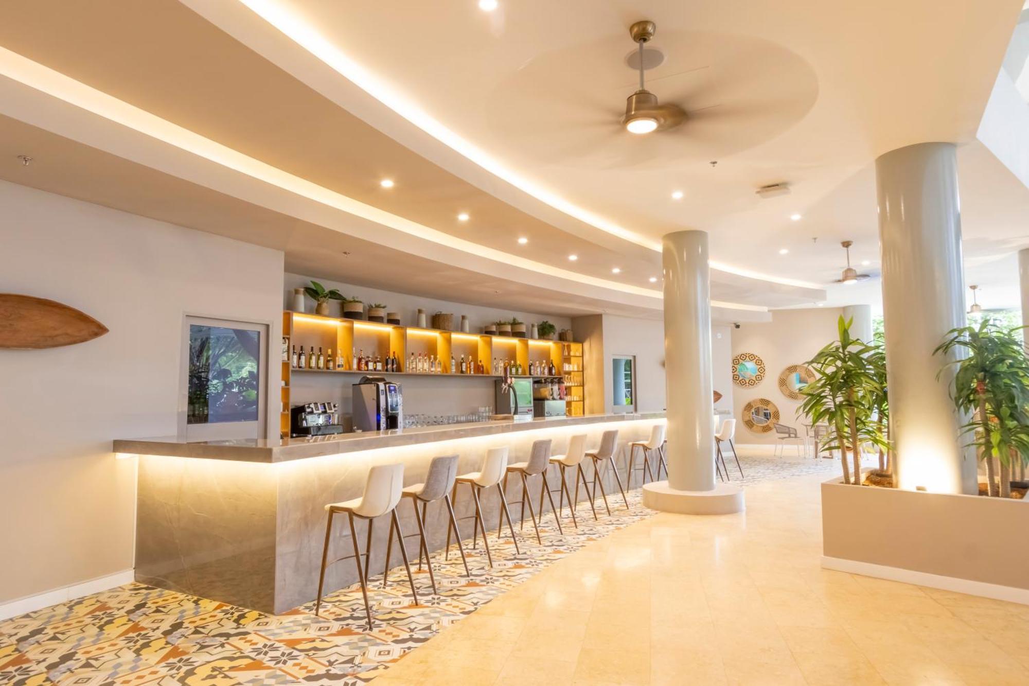 Grand Sirenis Hotel 5*
