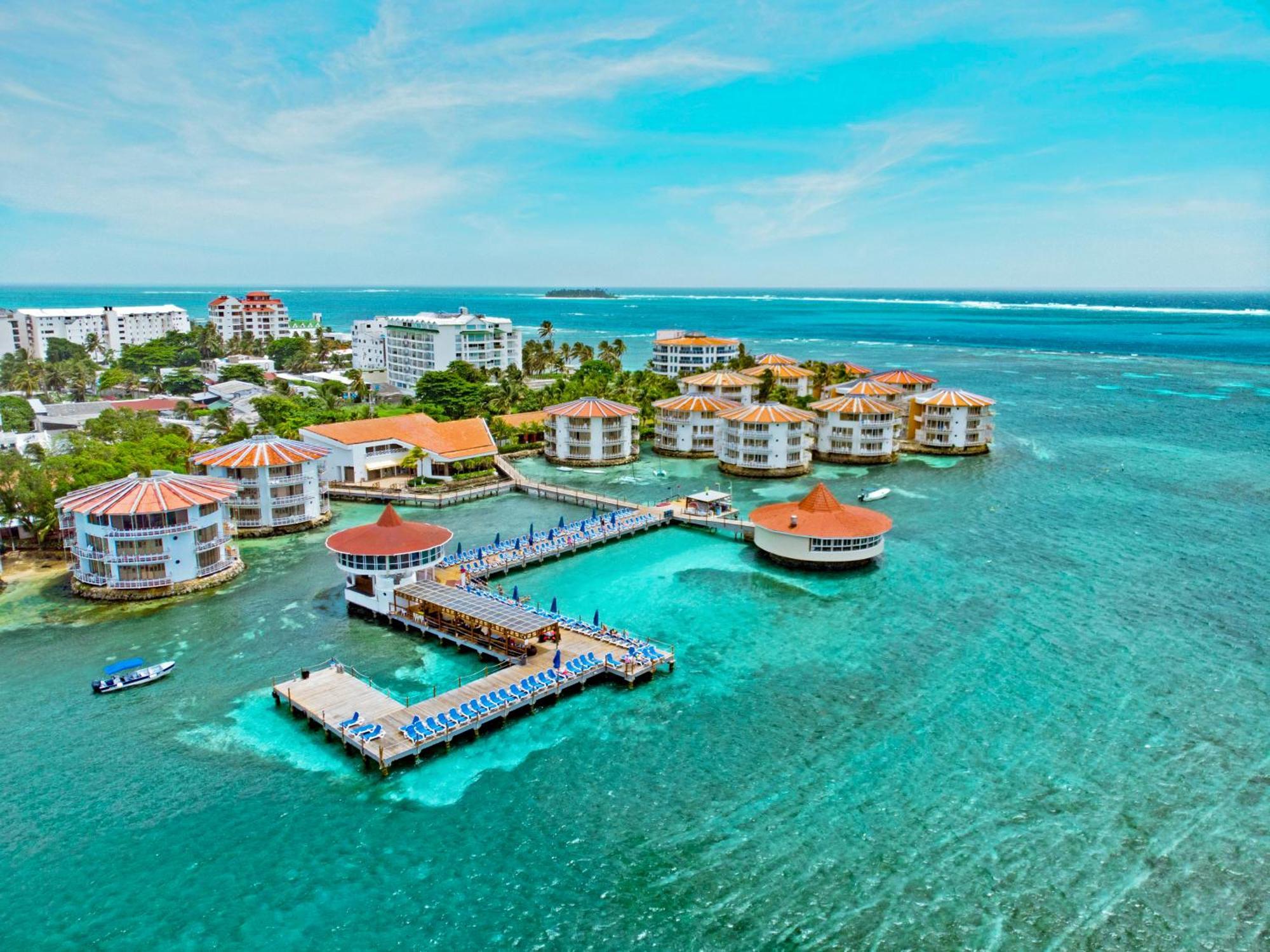 Decameron Aquarium Resort 3*