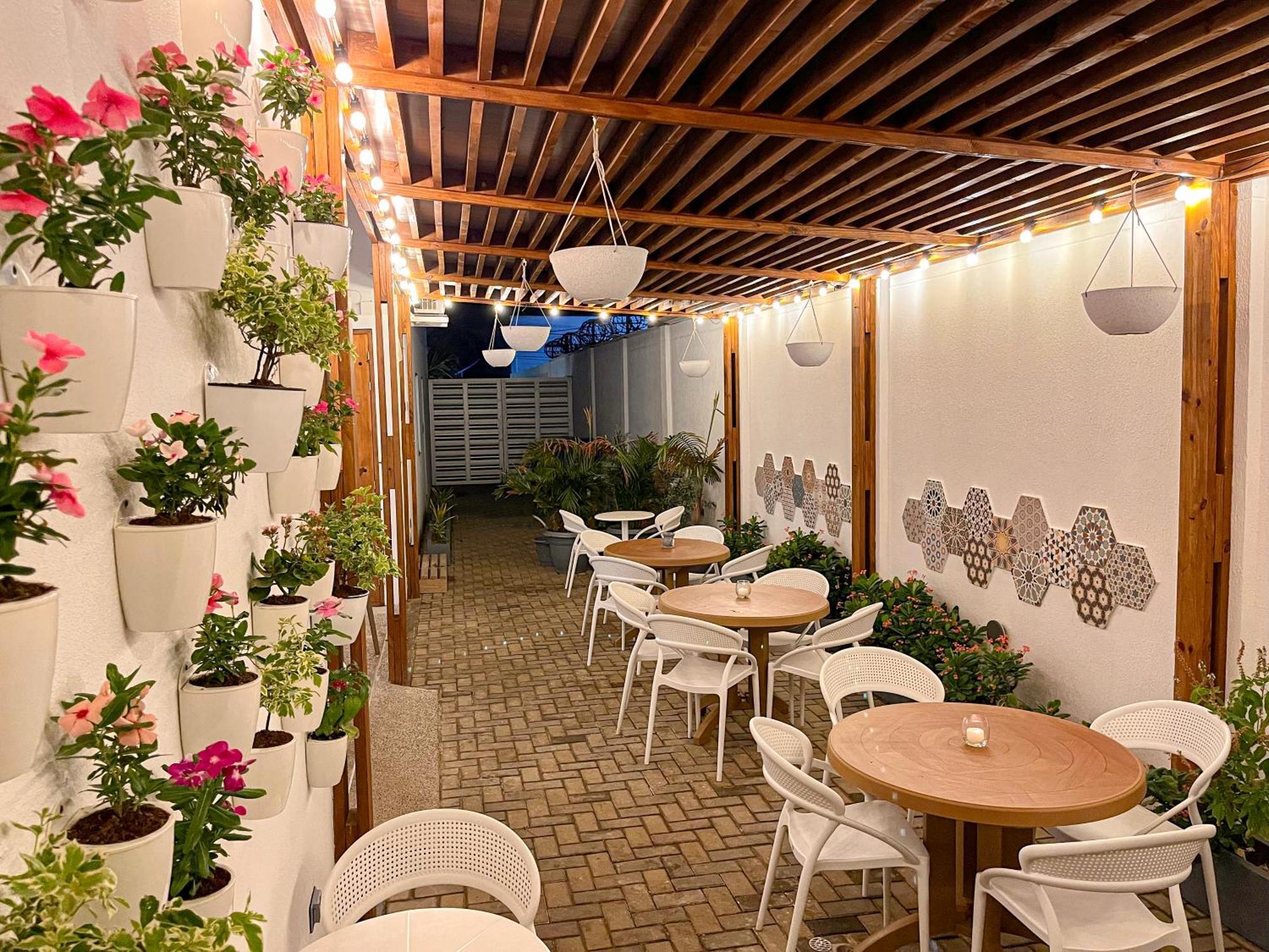 Azure Lofts & Pool Hotel 3*