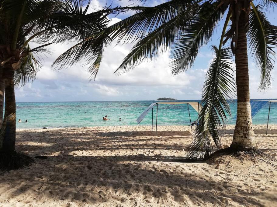 Frente A La Mejor Playa De La Isla: Vista Hermosa * San Andrés
