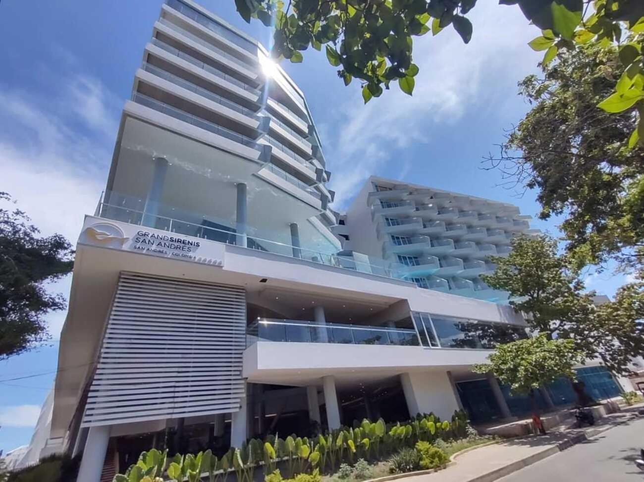 Grand Sirenis Hotel 5*