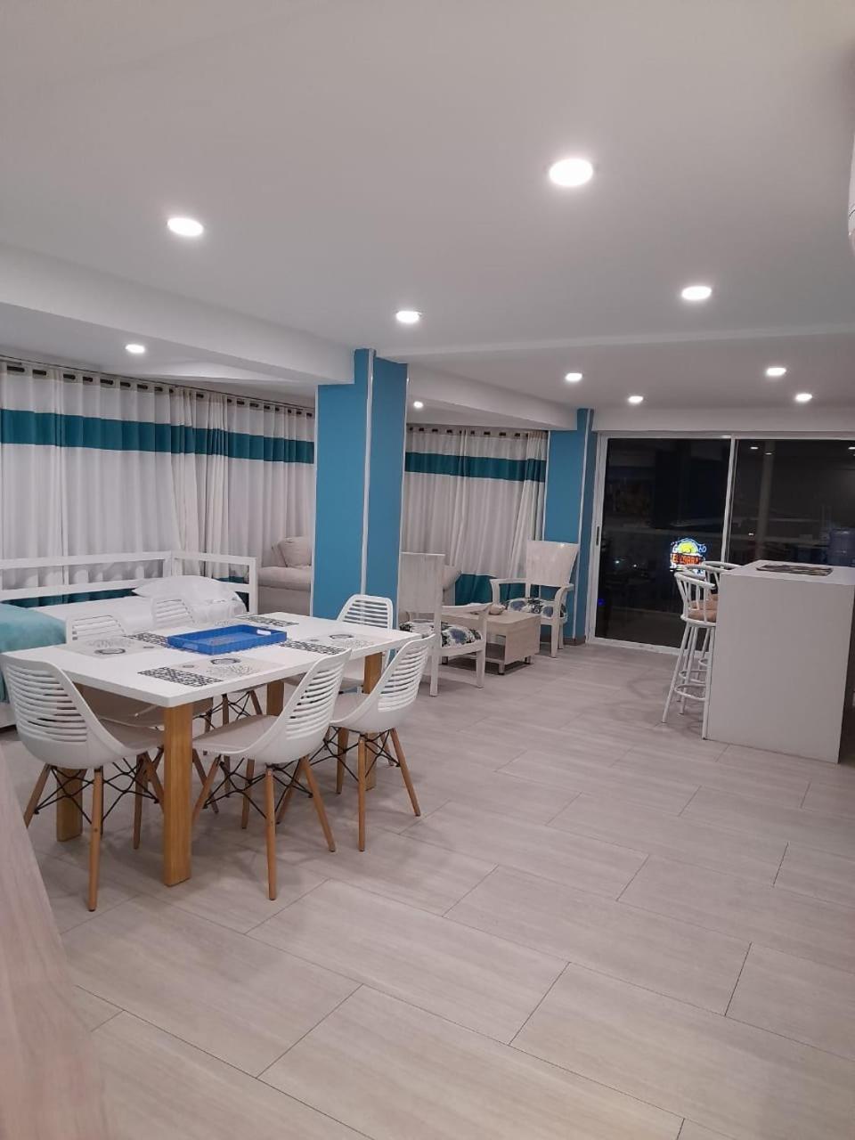 By Top Hansa Coral * San Andres (San Andres and Providencia Islands)