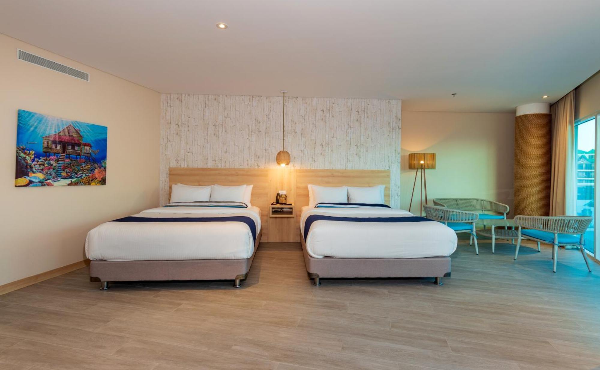 Aquamare 4*