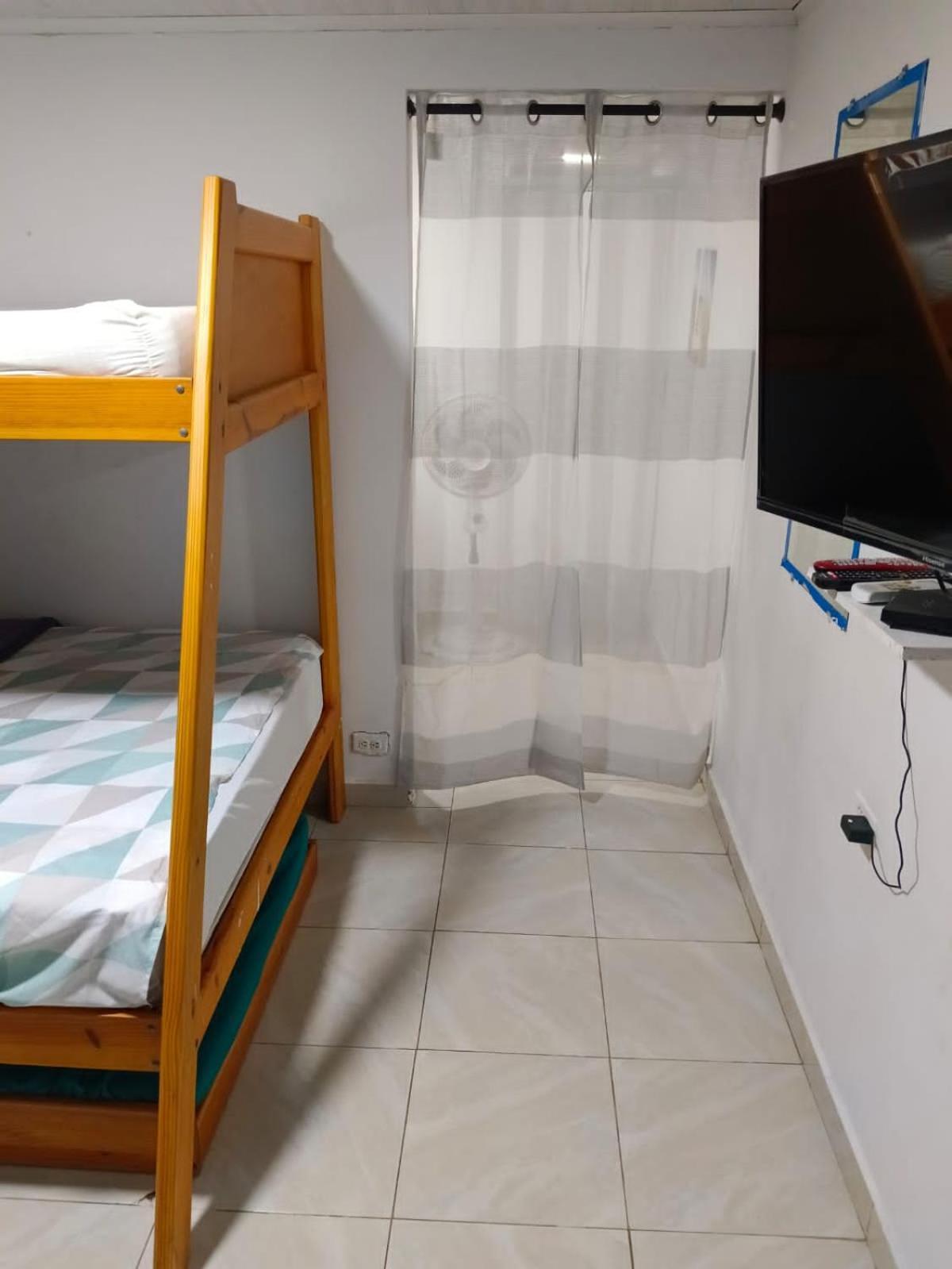 Aparta Estudio Comodo Y Excelente Ubicacion Apartamento
