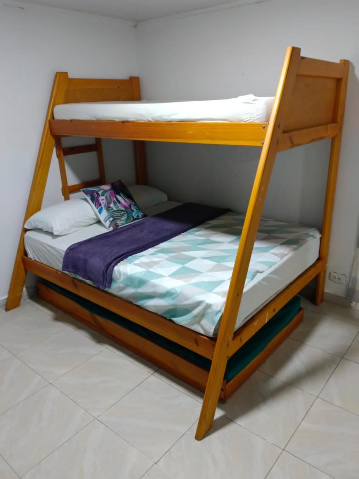 Aparta Estudio Comodo Y Excelente Ubicacion Apartamento