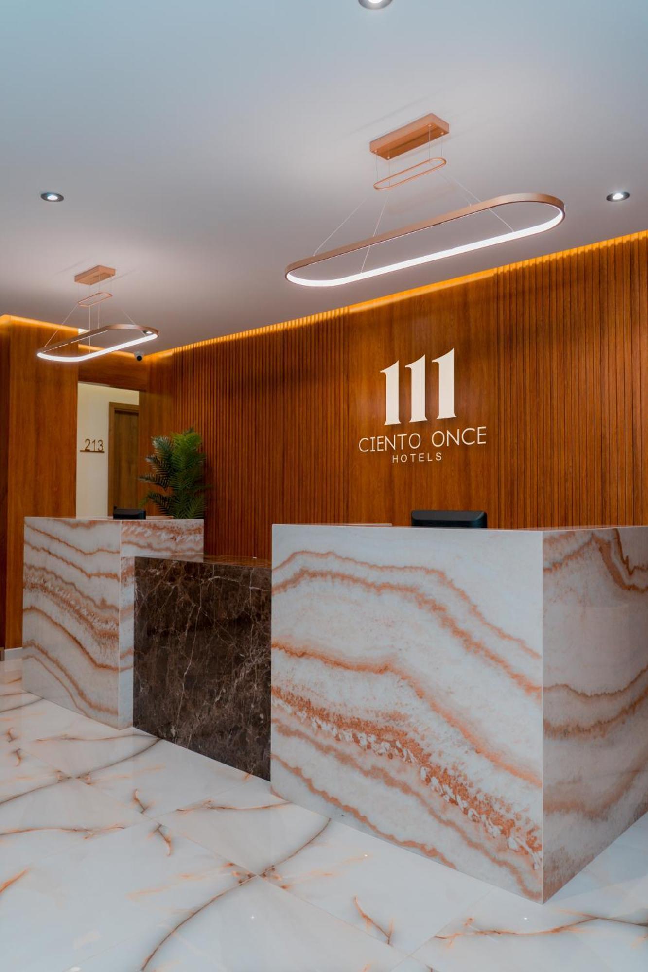 Hotel 111