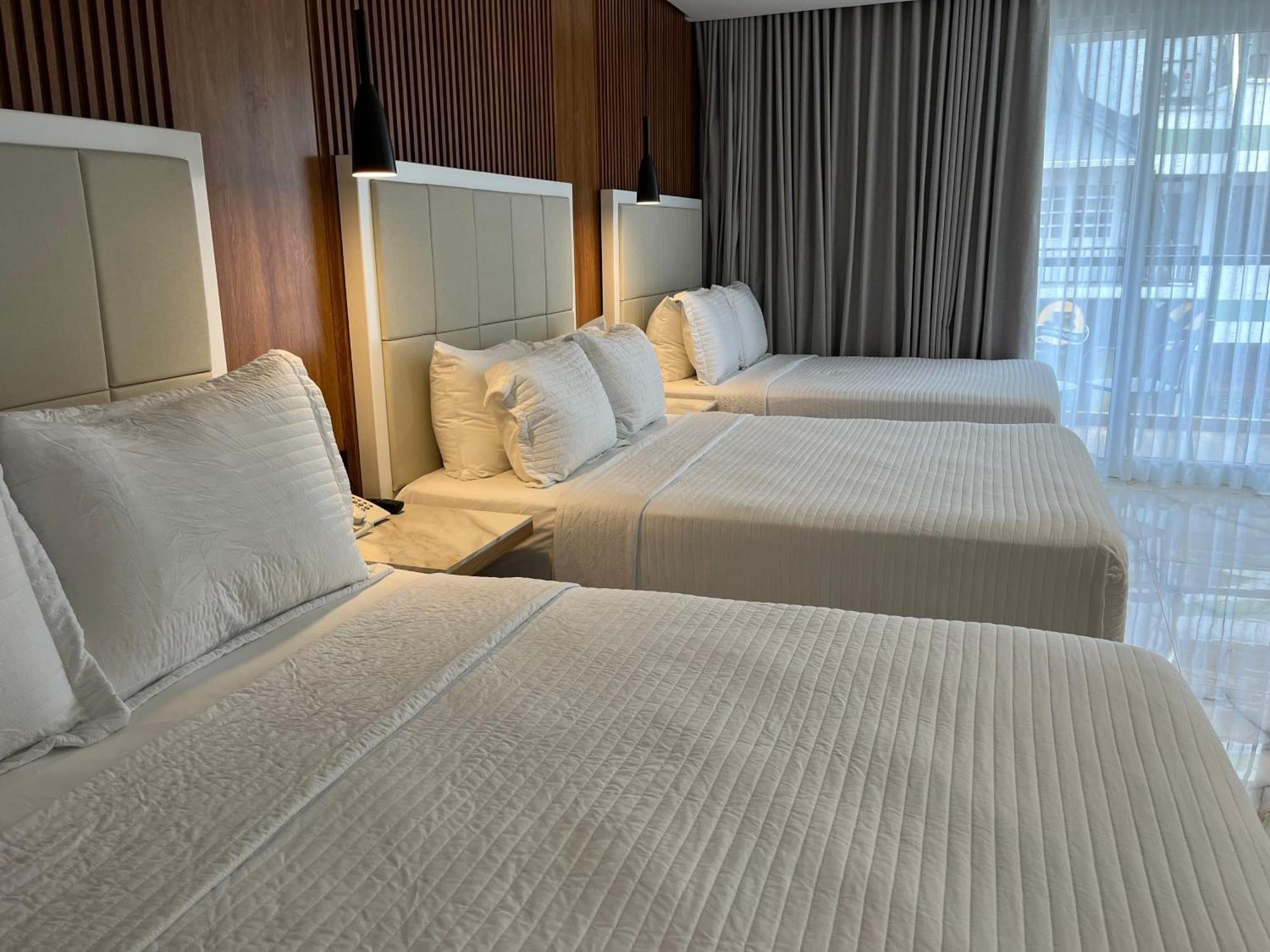 Hotel 111