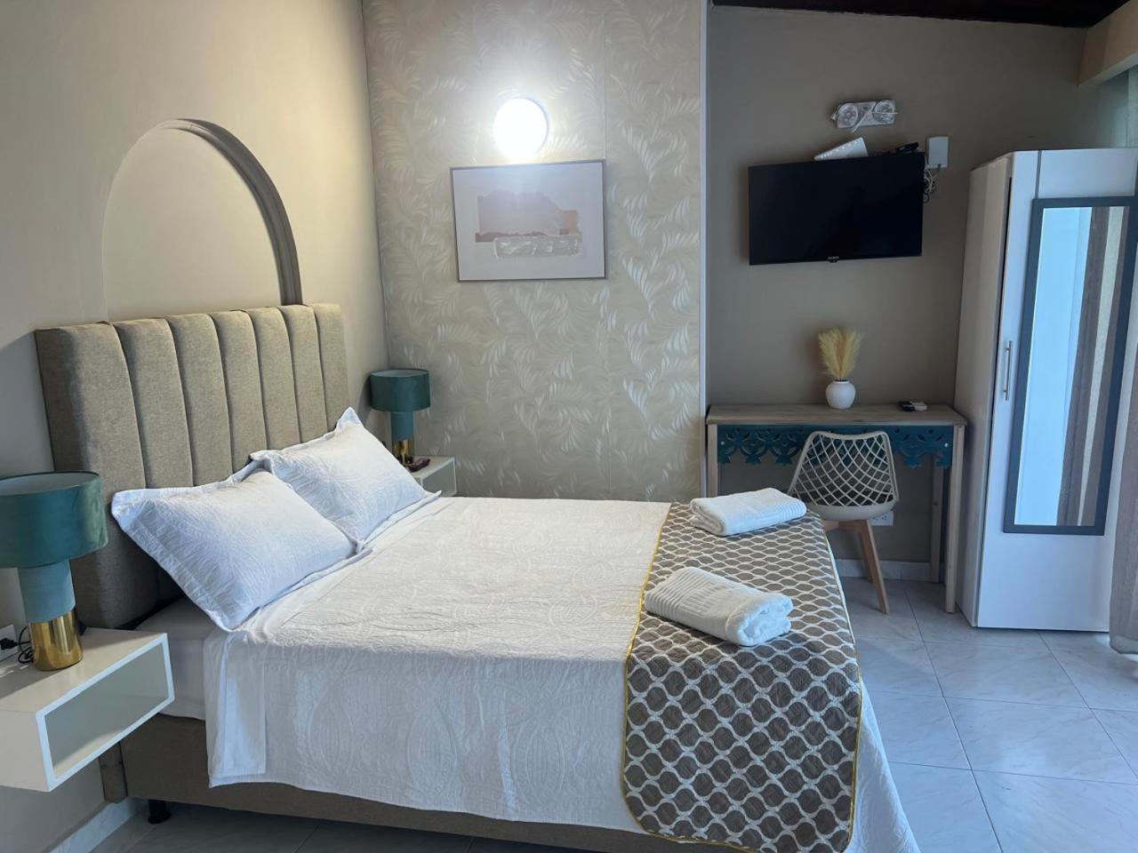 Hnh Luxury Experiencia Vip Hotel