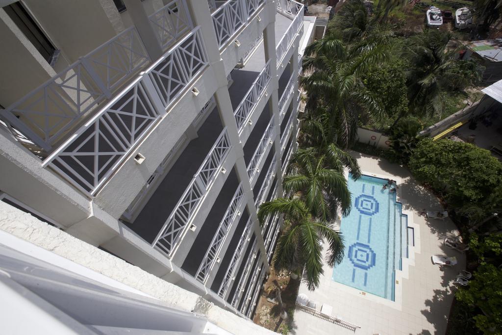 Edificio Bay Point 403