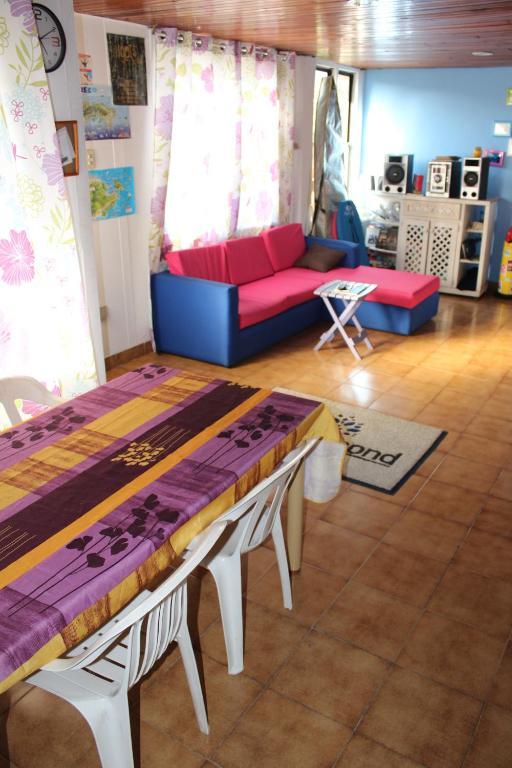 Hostel Blue Almond -