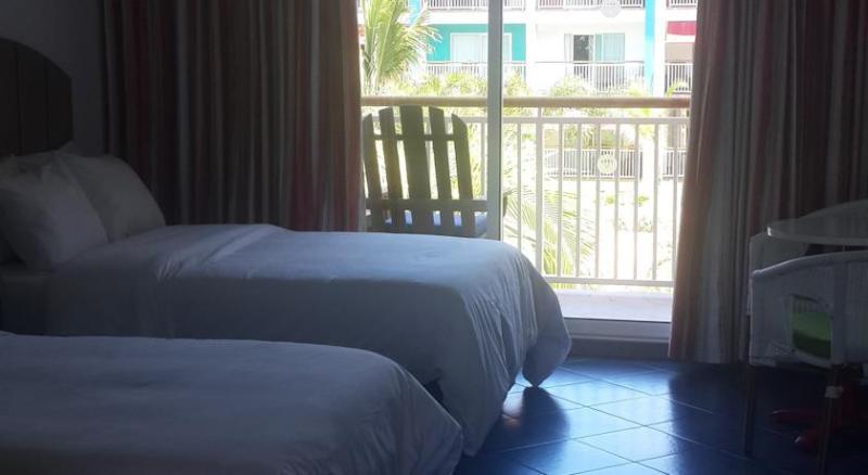 Decameron Isleno Hotel