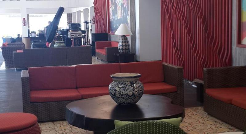 Hotel Decameron Isleno 4*