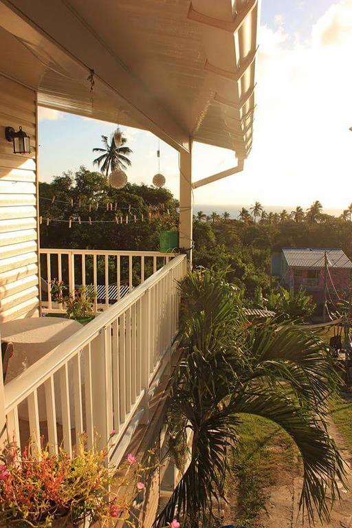 Nativa Atardecer Isleño Inn