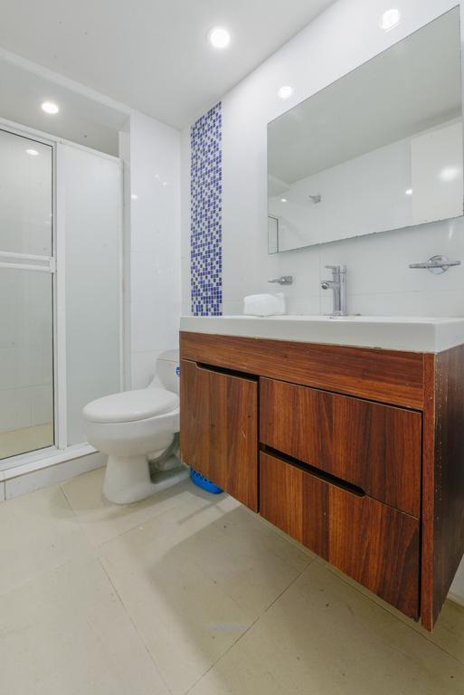 Edificio Bay Point 403